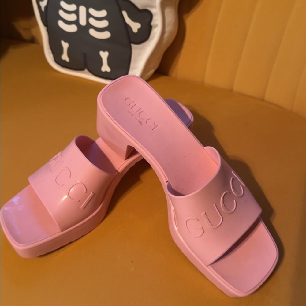 Gucci Light Pink Women's Slide Sandals
